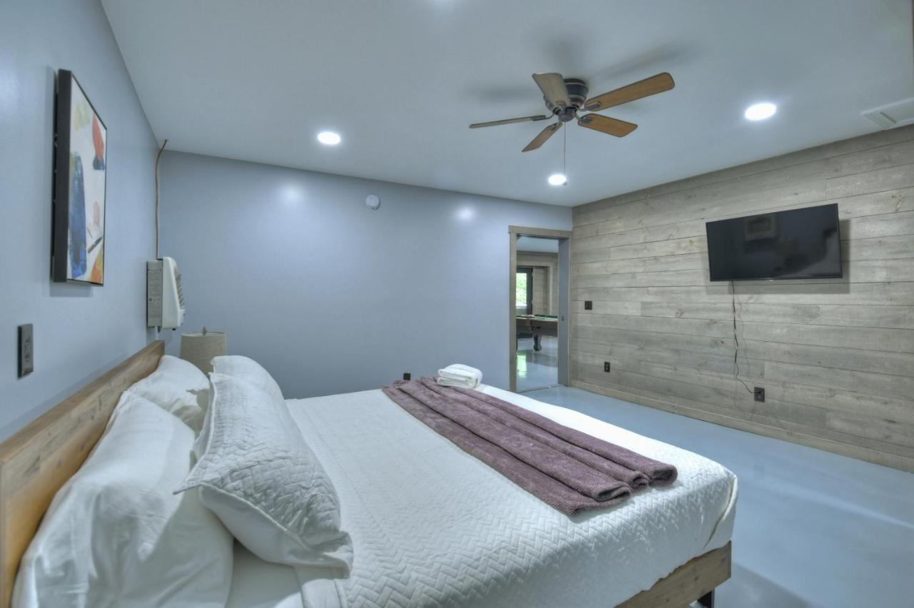 The Chariot - Creek Front With Hottub, Fire Pits, Billiards, Ev Charger - Sandalwood Stays 블루리지 외부 사진