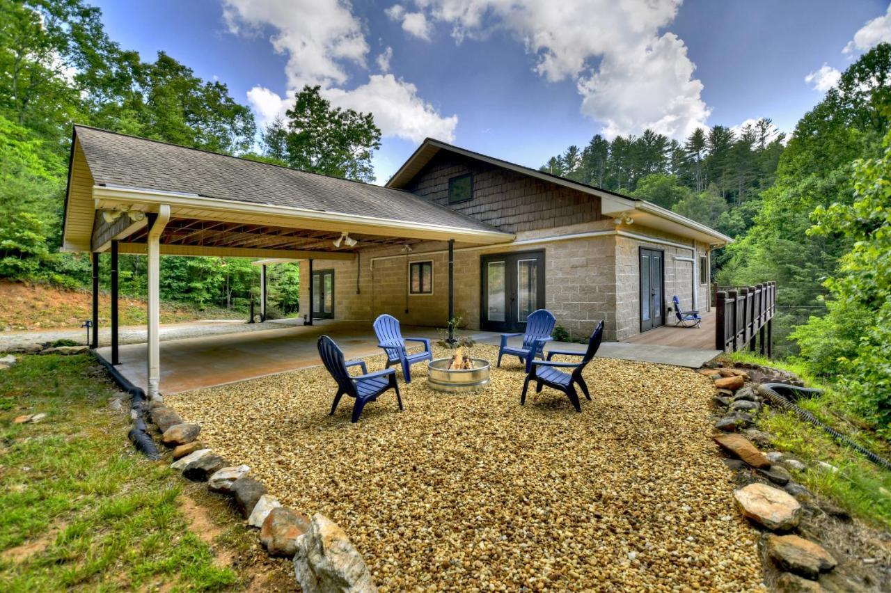 The Chariot - Creek Front With Hottub, Fire Pits, Billiards, Ev Charger - Sandalwood Stays 블루리지 외부 사진