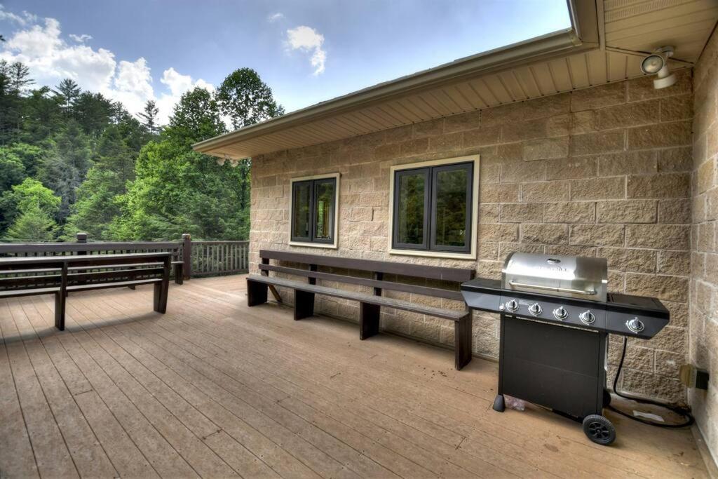 The Chariot - Creek Front With Hottub, Fire Pits, Billiards, Ev Charger - Sandalwood Stays 블루리지 외부 사진