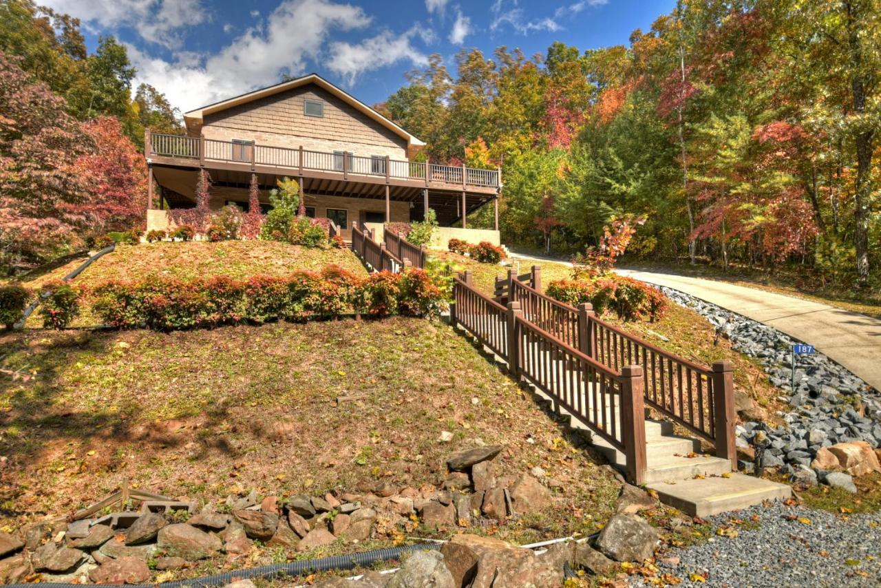 The Chariot - Creek Front With Hottub, Fire Pits, Billiards, Ev Charger - Sandalwood Stays 블루리지 외부 사진